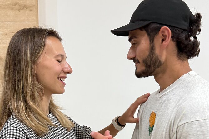 Private Salsa and Bachata Lessons in Lima for Beginners - The Simple Setup: A true private class for beginners