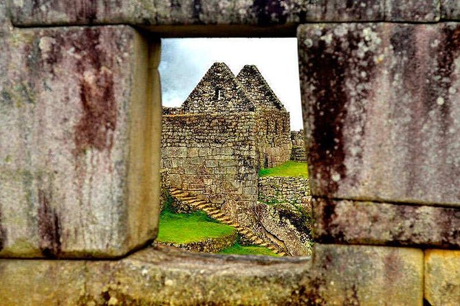 Private Tour: 2-Day Exploration of the Sacred Valley and Machu Picchu - The private guide advantage: what really changes on a tight schedule