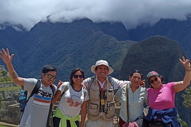 Private Tour Guide in Machupicchu from Aguas Calientes. - Calmer Pacing at the Ruins, Not a Run-and-Gap Between Photos