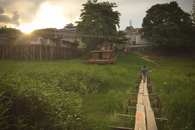 Private Tour in Belen Market, Floating City and Amazon River - The Amazon and Rio Itaya confluence: a natural border made visible