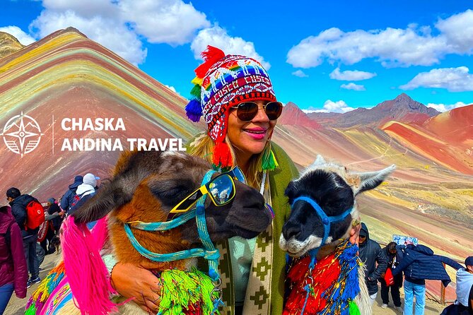 Private Tour Rainbow Mountain + Red Valley + LUNCH - Valle Rojo, Pitumarca, Rio Rojo, and the Chance to See Real Daily Life