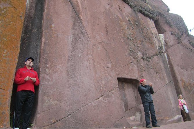 Private tour to Aramu Muru portal from Puno - The big idea: a portal mystery plus real Andean ruins