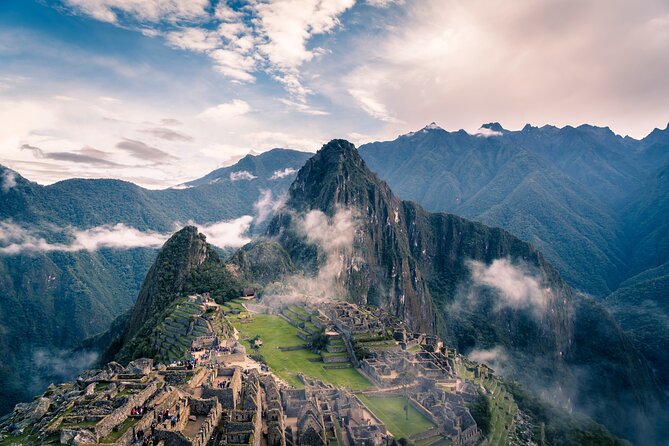 Private Tour to Machu Picchu from Cusco with Lunch - Ollantaytambo to Aguas Calientes by Train