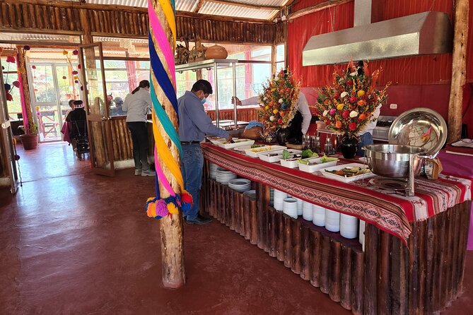 Private tour to Vinincunca Rainbow Mountain and Red Valley - Guides and pacing: why private here is not just a luxury