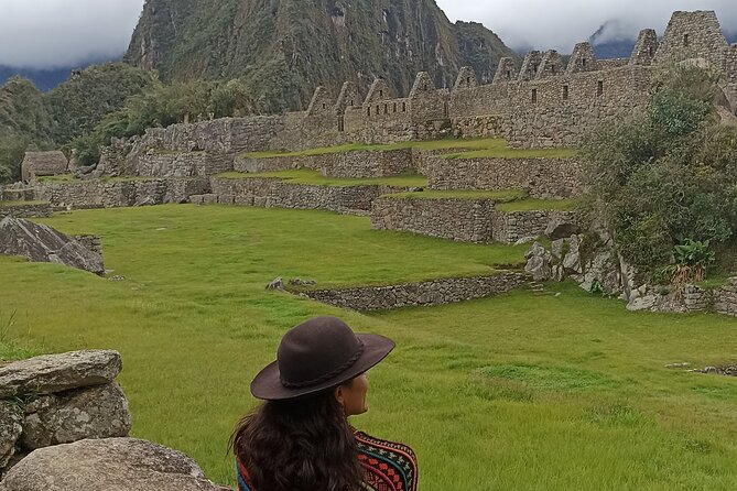 Private Tourist Guide in Machupicchu (From Aguas Calientes). - Who should book this private guide, and who might skip it