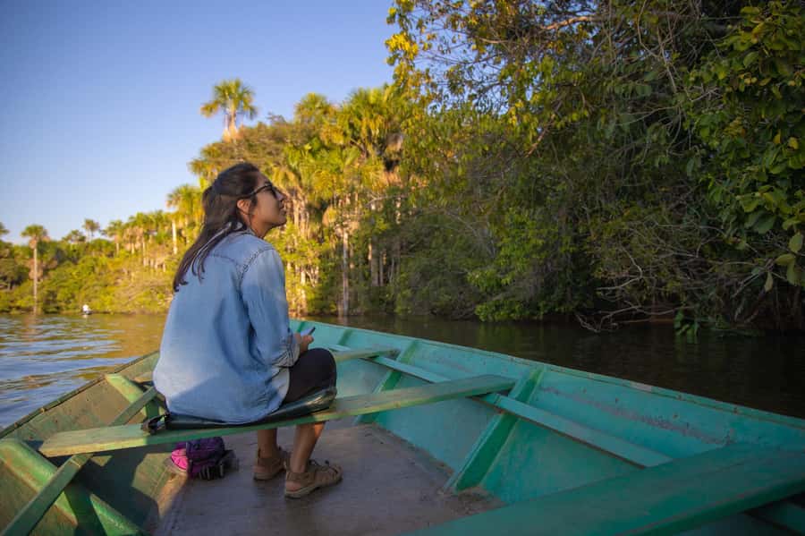 Puerto Maldonado: Sandoval Lake Full-Day Trip with Canoeing - Guide quality really changes the day: Luis vs Sergio lessons
