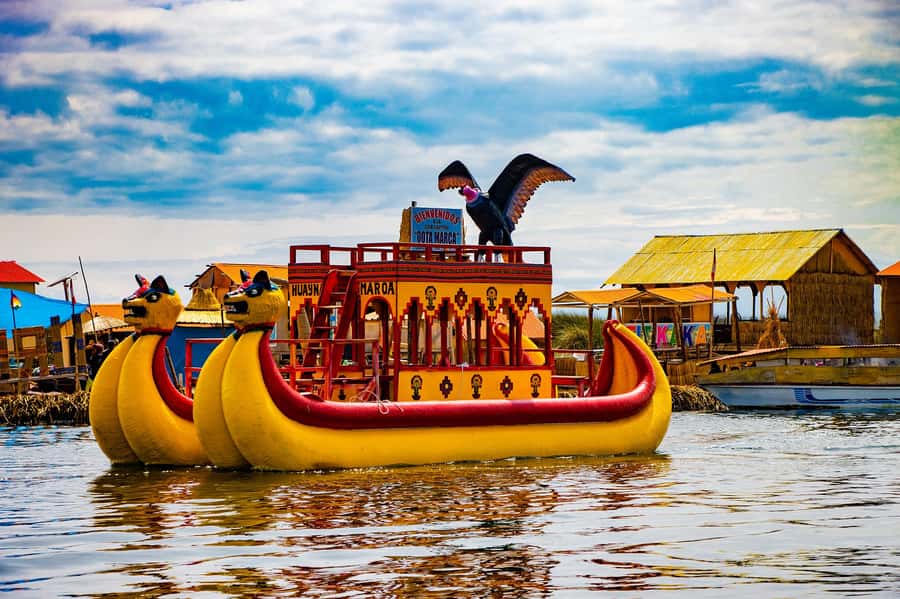 Puno: 3-hour trip to the floating Uros Islands - Pickup timing and the tourist boat ride you should expect