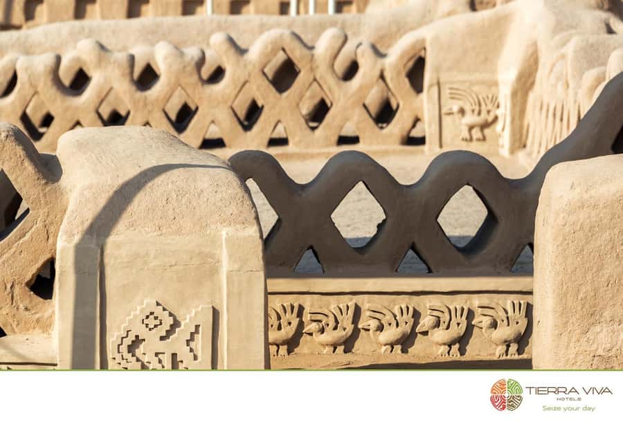 Pyramids of the Sun and the Moon, Huanchaco and Chan Chan - Huanchaco fishing village, Caballitos de Totora, and your lunch window