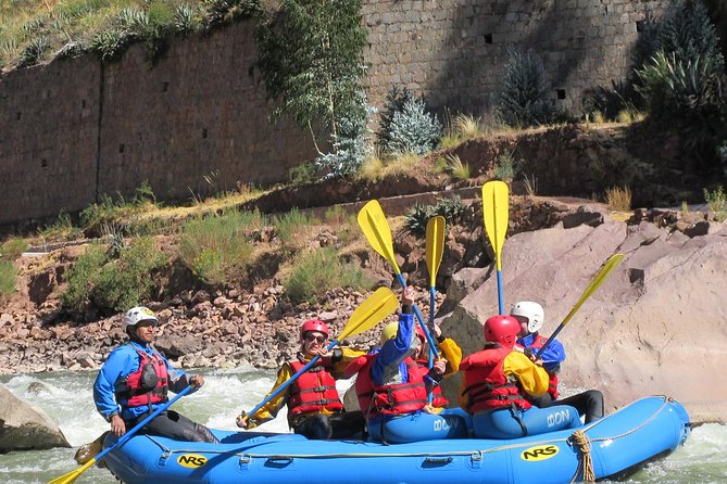 Rafting & Zip line Urubamba River 1 Day - Lunch, sauna, and hot showers at Cusipata River Lodge