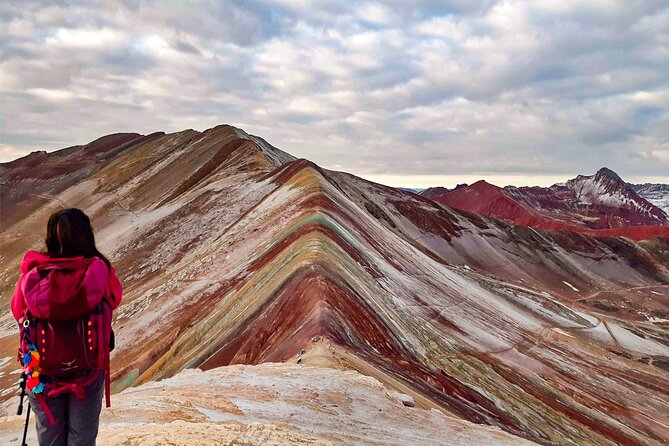 Rainbow Mountain and Red Valley one day Hike Private Tour - Rainbow Mountain Viewpoint at 5,030 m: The Colors Can Change