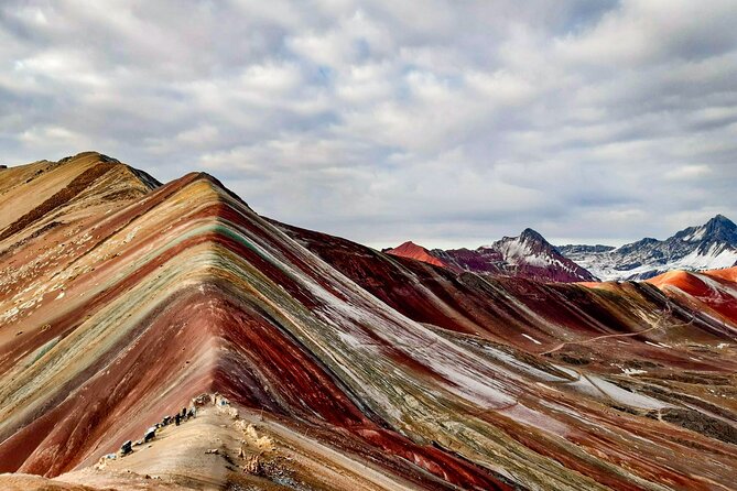 Rainbow Mountain and Red Valley one day Hike Private Tour - Cusipata Buffet Lunch: Real Food After a Long High Day