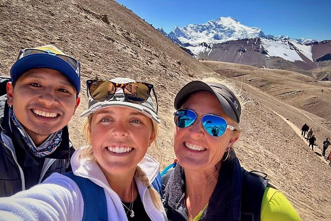 Rainbow Mountain Beat-the-Crowd: 7 AM Departure (Small groups) - Cusco pickup at 4:30 AM, then the smooth ride toward Cusipata
