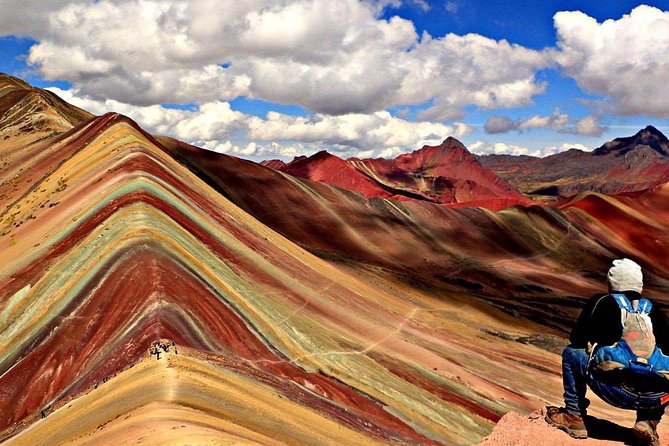 Rainbow Mountain Cusco Full Day - The hike: about six kilometers, plus camelids, lagoons, and birds