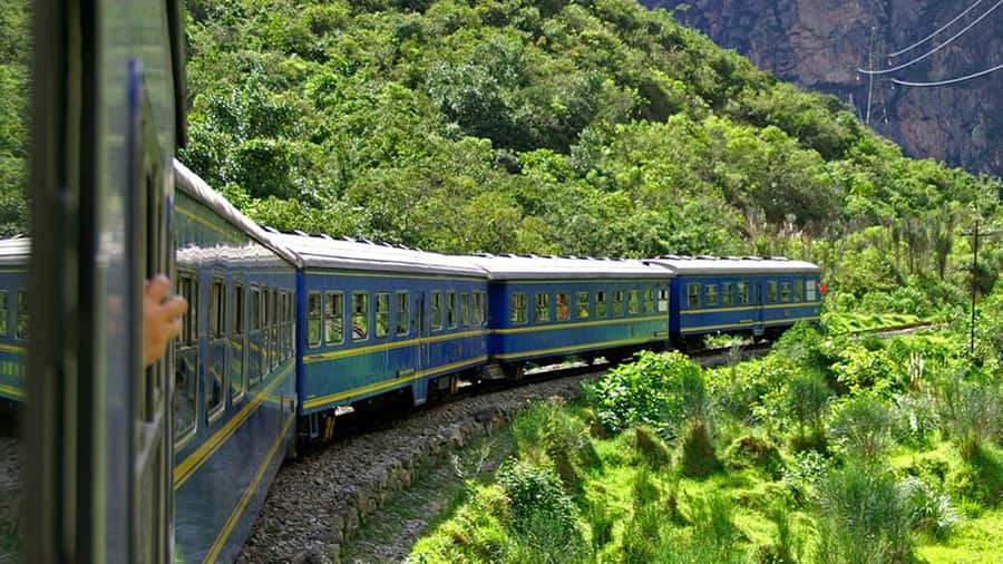 Rainbow Mountain tour and Machu Picchu tour by train - Day 1 to Vinincunca: The Colors, the Climb, and the Altitude Reality