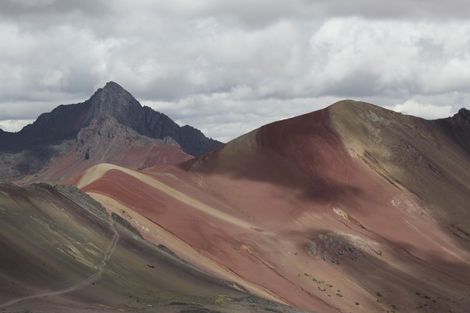 Rainbow Mountain Tour Vinicunca (Full Day) - Small group comfort and guide support that matters at altitude