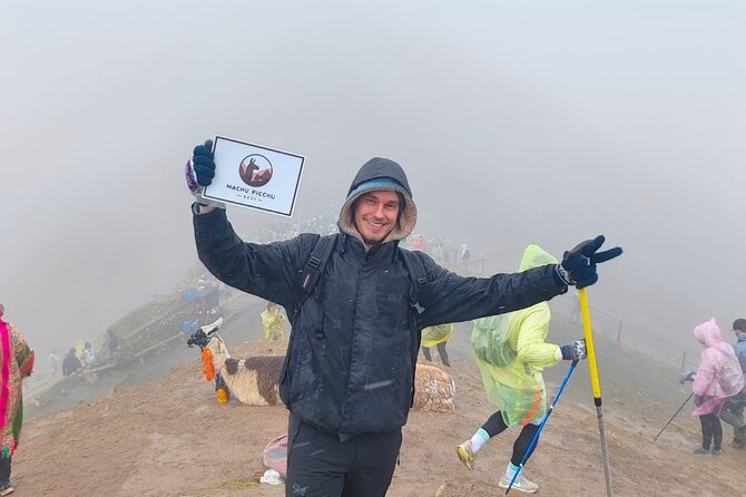 Rainbow Mountain Vinicunca Cusco ( 1 Day Trip ) - Guide quality and small-group comfort at altitude