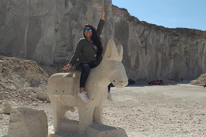 Route of the Sillar and Petroglyphs of Culebrillas - The trip from quarry to canyon: why the timing works