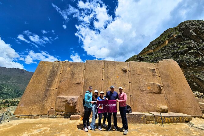 Sacred Valley and Machu Picchu 2 Day Tour with Accommodation - Day 2 starts early: bus up to Machu Picchu with a guided plan