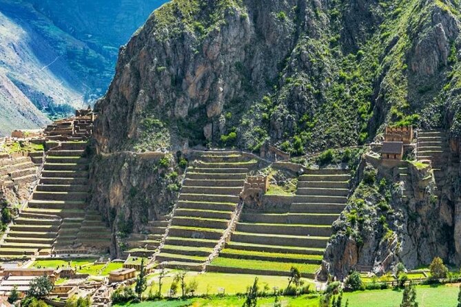 Sacred Valley and Machu Picchu Excursion 2 days / 1 night - Food, Hotel, and Group Size: Comfort on a 2-Day Sprint