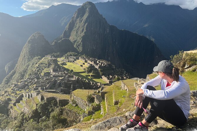 Sacred Valley Experience and Machu Picchu Sunrise 2-day Journey - Manos de la Comunidad animal center: weaving lessons and condor sightings