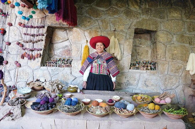 Sacred Valley: From Ollantaytambo & Urubamba - Private Tour - Urubamba Lunch and Chinchero Textiles: Two Living Traditions