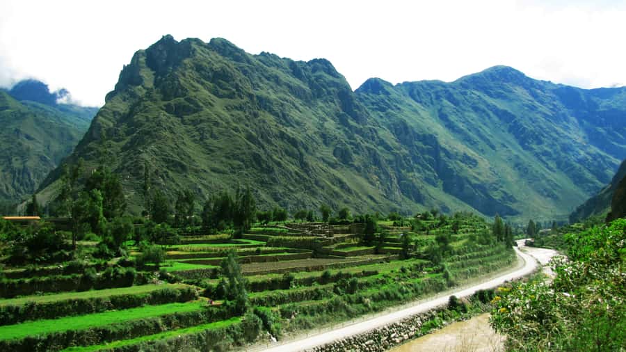 Sacred Valley & Machu Picchu by Train: 2-Day, 1-Night Tour - Moray and Salineras of Maras: the “why this works” stops
