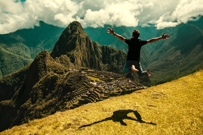 Sacred Valley Machu Picchu Tour (2 Days) - Machu Picchu day: snack box, bus ride, security help, then 2 hours guided