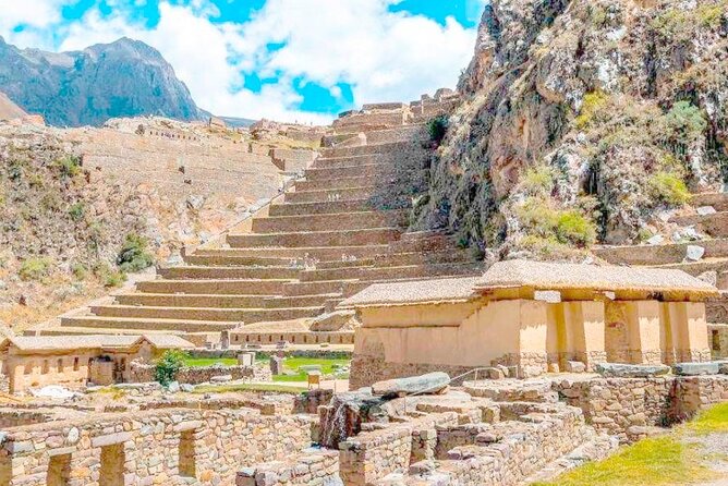 Sacred Valley of the Incas - Full Day 2024 - Urubamba Lunch: A Buffer Before the Inca City Part