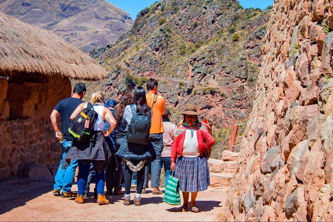 Sacred Valley of the Incas - Pisaq, Ollantaytambo and Chinchero - Getting going early from Cusco: pickup timing and where you meet