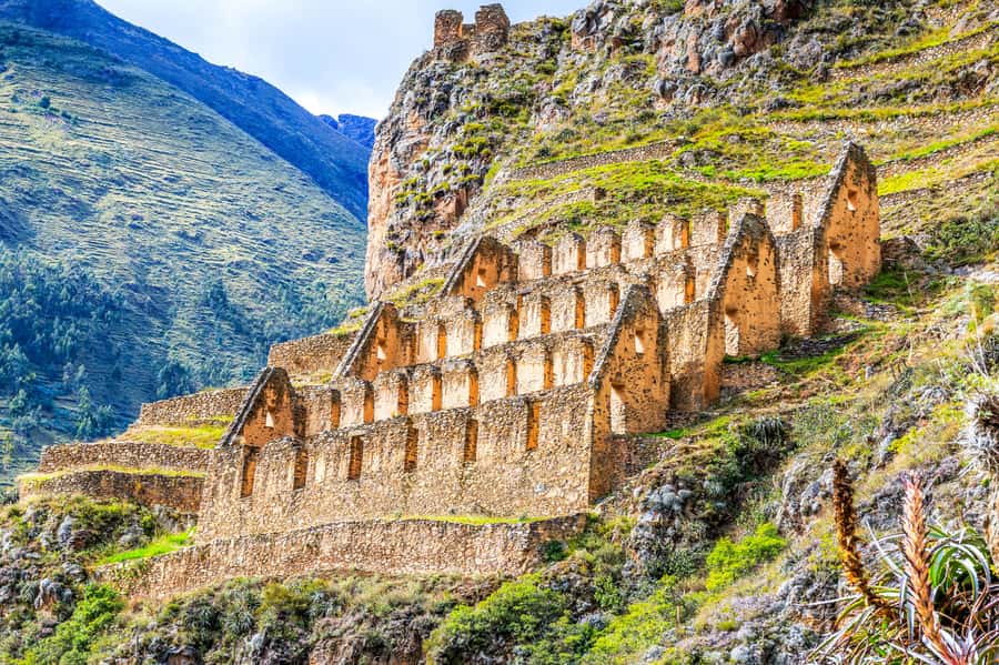 Sacred Valley: Ollantaytambo, Chinchero And Yucay With Lunch - Lunch in Ollantaytambo: Good Food, Just Time It Carefully