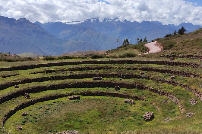 Sacred Valley Private Tour, Moray & Salt Mines Incluided - A 7:00 am departure that helps you see more