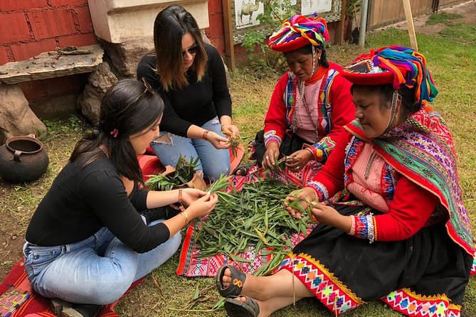 Sacred Valley Textile Workshop – Dyeing & Weaving in Cusco - Hotel Pickup and the Countryside Drive: Worth Planning For