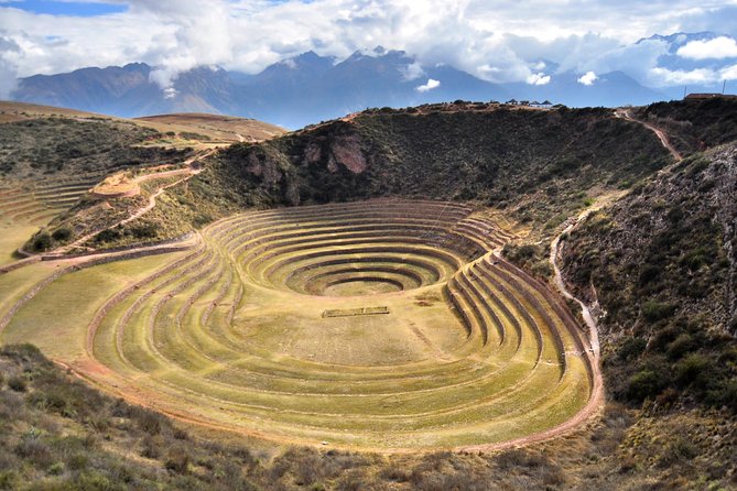 Sacred Valley to Machu Picchu Superior - A 2-day route that runs on smart timing from Cusco
