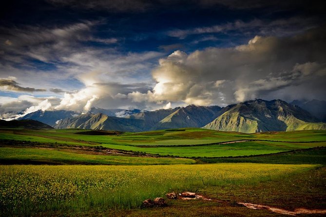 Sacred Valley Tour Including Lunch - Ollantaytambo archaeological park and town: ruins with a living-feel break
