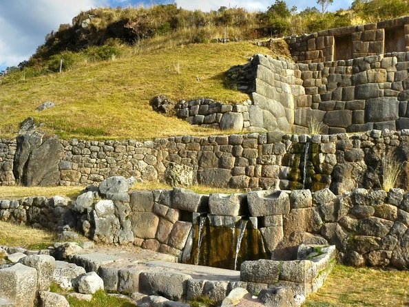 Sacsayhuaman Temple, Tambomachay and Puca Pucara Half-Day Tour - Q’enqo and its rock-carved rituals, plus the access reality