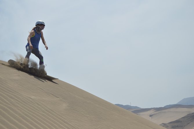 Sandboarding and Off Road in Lima (National Park Lomas de Ancón) - Your first descent: training the stance, breaking, and the bunny-heel