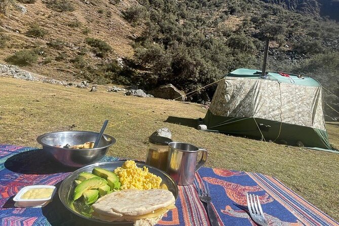 Sauna and Private Hike in the Andes Mountains - The calm interpretive walk: more than just moving uphill
