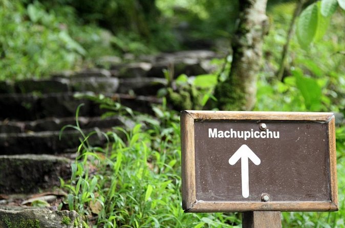 Short Inca Trail Machu Picchu - The final push to Sun Gate, then into Aguas Calientes
