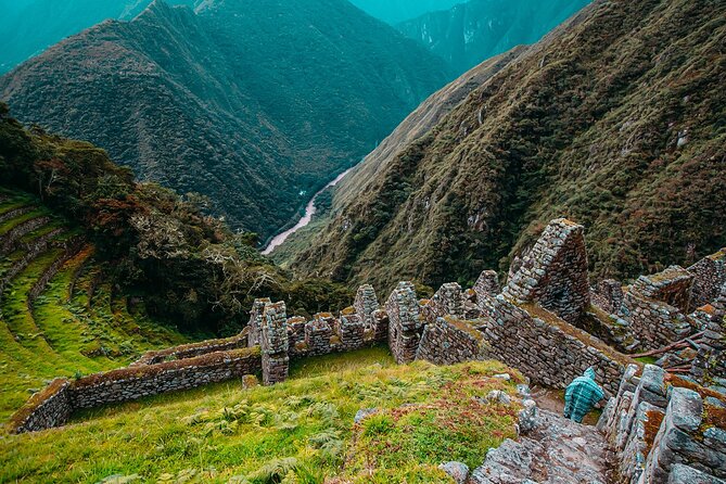 Short Inca Trail to Machu Picchu - 2 Days / 1 Night - Aguas Calientes overnight: why it’s included (and what to do with it)