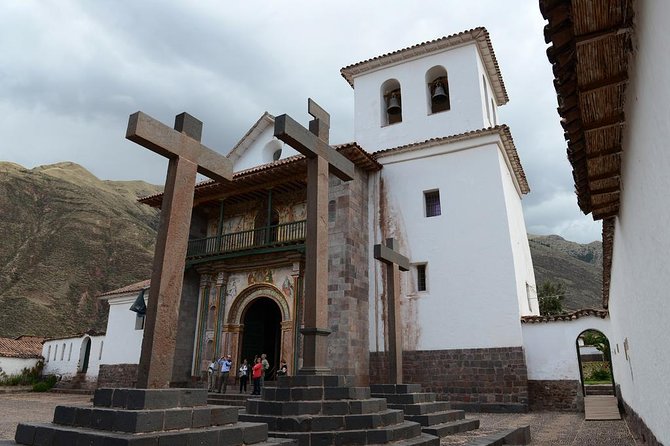 Sightseeing Bus Tour from Cusco to Puno with Buffet Lunch - The bus ride experience: comfort, Wi-Fi, and drinks along the way