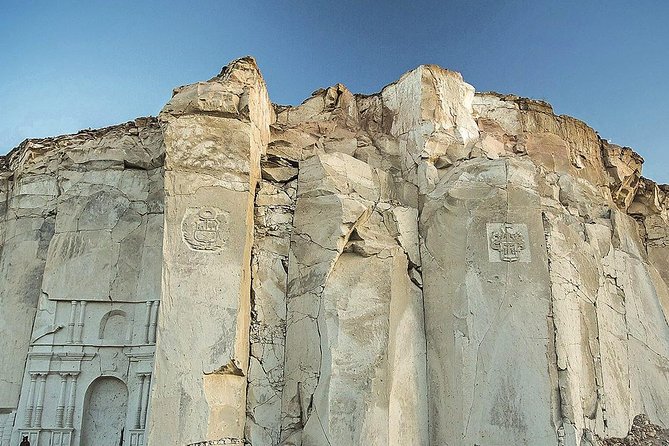 Sillar Route in Arequipa and viewpoint of the Volcanoes - Timing, transport, and where the day starts and ends