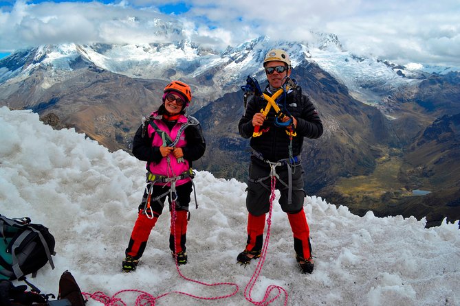 Snowy Mateo - Cordillera Blanca Expedition - Getting from Huaraz toward Base Mateo at 4700 masl