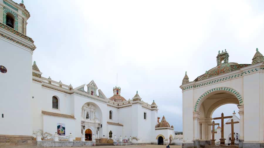 Sun island and Copacabana | From Puno or La Paz / Day Trip - The 6:00 AM Start, the 151 km Drive, and How Timing Really Works