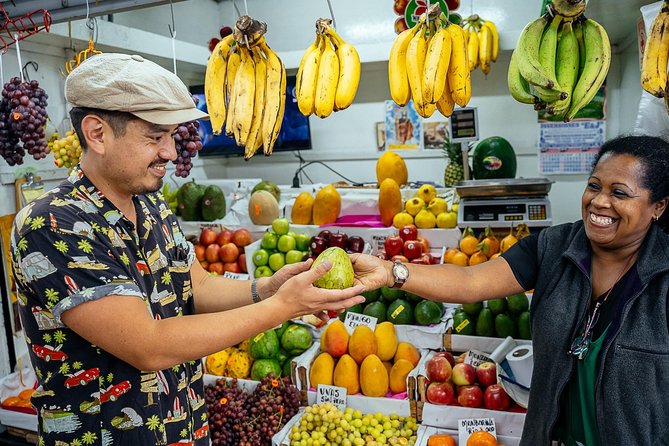 The 10 Tastings of Lima With Locals: Private Street Food Tour - Exterior history stops near Congress and the Spanish Inquisition Museum
