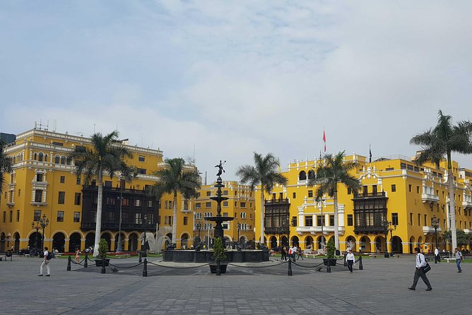 The Original Highlights of Lima - Private Half Day Tour - Plaza de Armas (Plaza Mayor): the heart of Lima in a few minutes