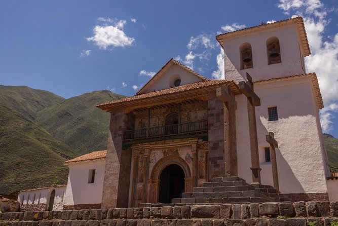 Tipon Pikillacta and Andahuaylillas South Valley Tour of Cusco - Andahuaylillas Church: Baroque Art in a Quiet Plaza