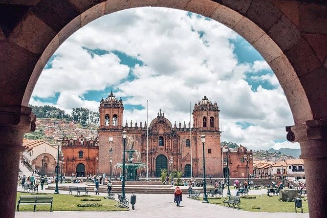 Tour 7 days: Cusco Sacred Valley Maras Moray Mountain of Colors Humantay Lagoon - Day 1 in Cusco: Cathedral, Qorikancha, and the Power of Stone