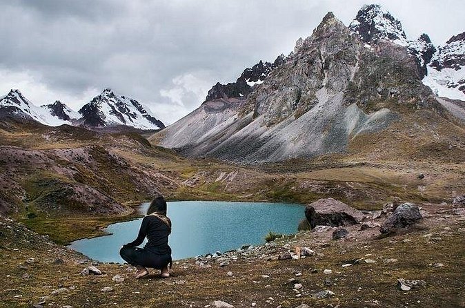 Tour 7 Lakes Ausangate One Day - Hiking to the Seven Lagoons: Altitude, Colors, and No Shade