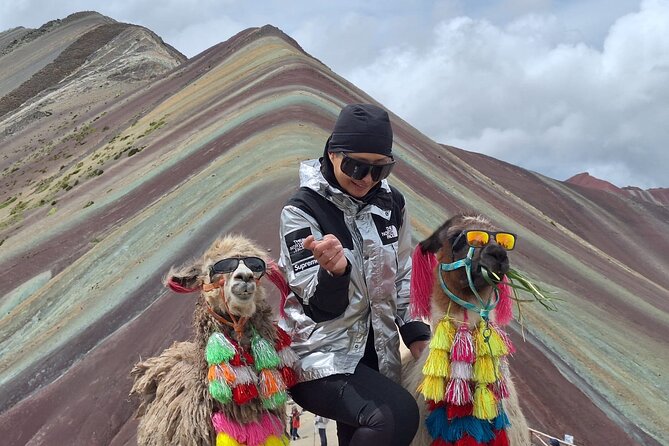 Tour EN Cuatrimoto POR la Montaña 7 Colors Hike 5 Minutes - ATV training at the Kayrawiri base: how they set you up