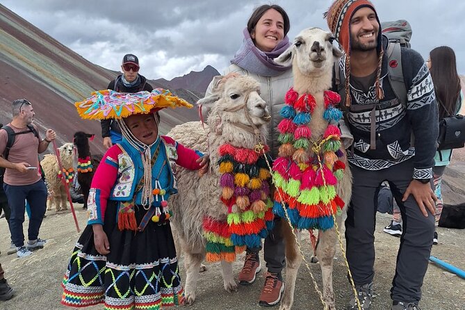 Tour EN Cuatrimoto POR la Montaña 7 Colors Hike 5 Minutes - The ride to Vinicunca: colored mountains, alpacas, and cold wind